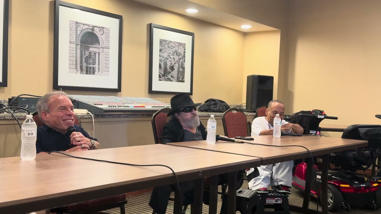 Warwick Davis, Phil Fondacaro, Tony Cox panel Sat 6-28-25 Crypticon Kansas City