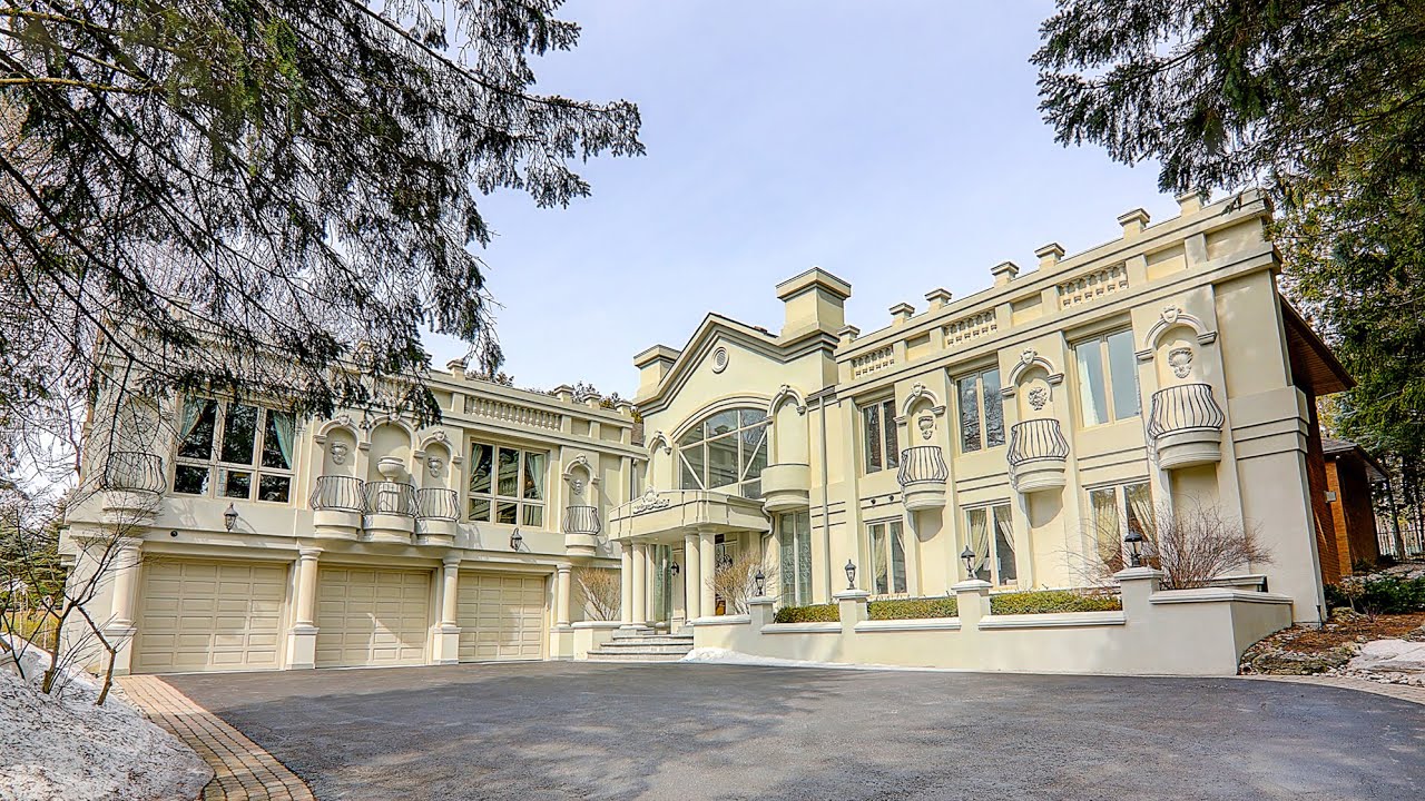 305 Woodland Acres Crescent, Vaughan, ON