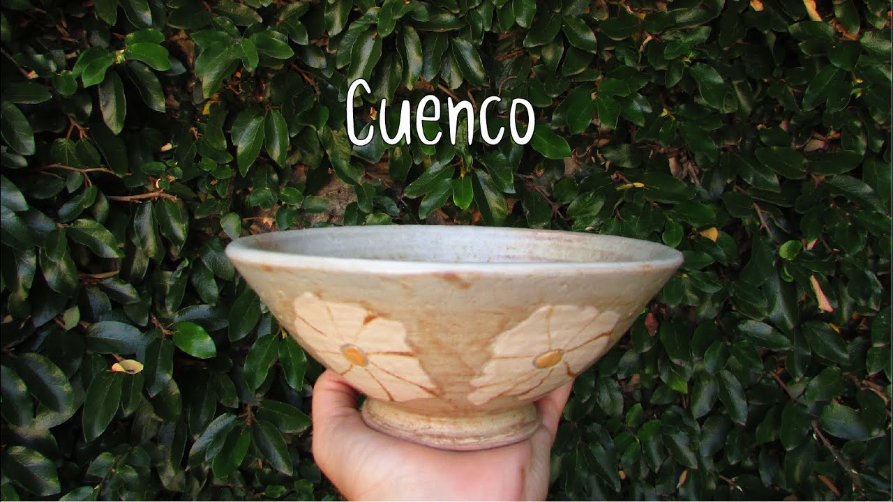 Haciendo un cuenco en torno alfarero y pintamos con engobes | Taller el Vacio