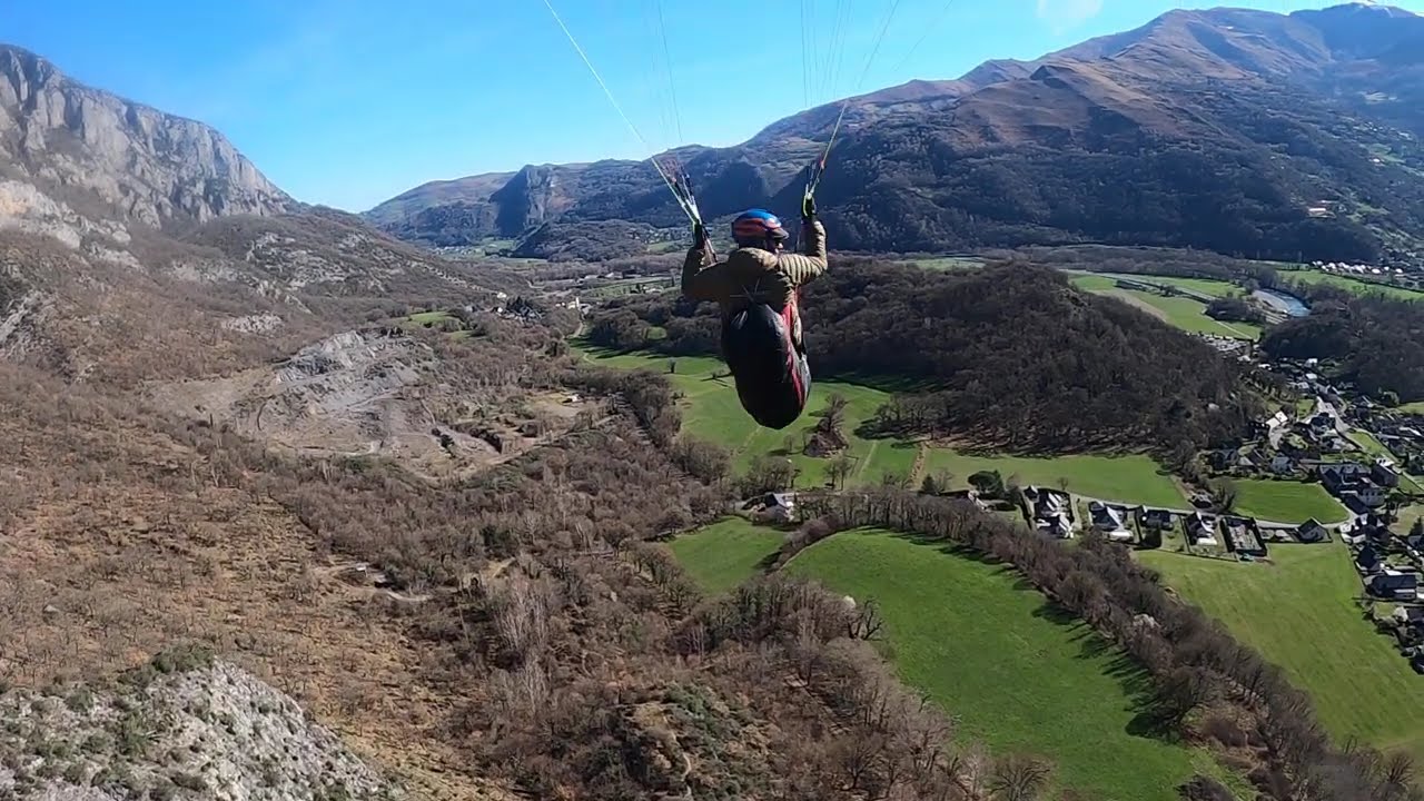 atterrissage parapente ul5 ozone 21m² rando vol Pibeste pyrènèes 01 03 2026