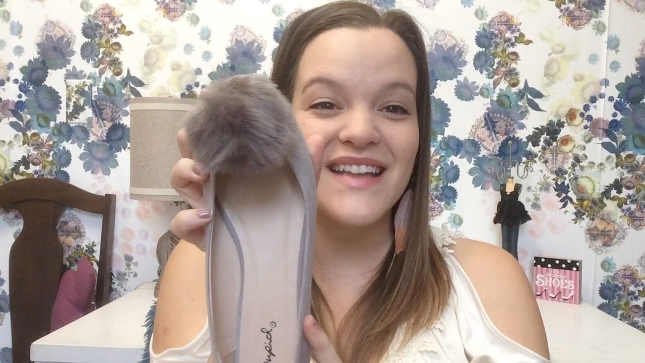 $3 DIY Pompom Shoes