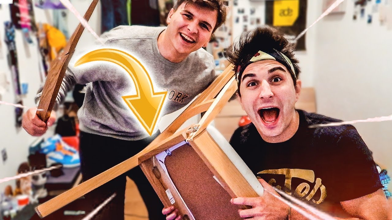CHALLENGE EPICA CON KLAUS! ABBIAMO SPACCATO UNA SEDIA!!
