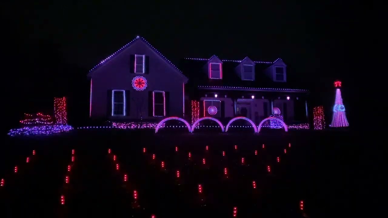 Carol of the Bells (Star Wars) - 2024 King Family Light Show