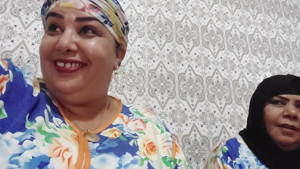 مرحبا بكم بالطعارج مع خديجة جديدية والمجموعة
