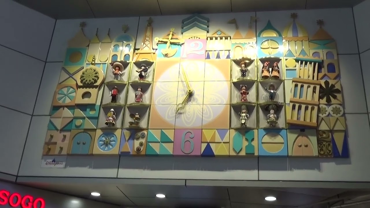 遠東そごう 台北忠孝館からくり時計  (世界の人形時計)   (日本では2008年4月15日にからくり廃止)  19時