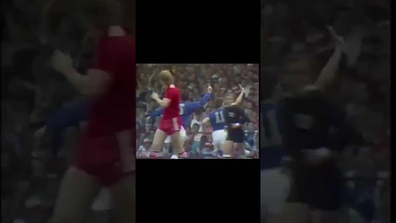 SHEEDY TAKES, AND SCORES!  #efc #everton #lfc #liverpoolfc