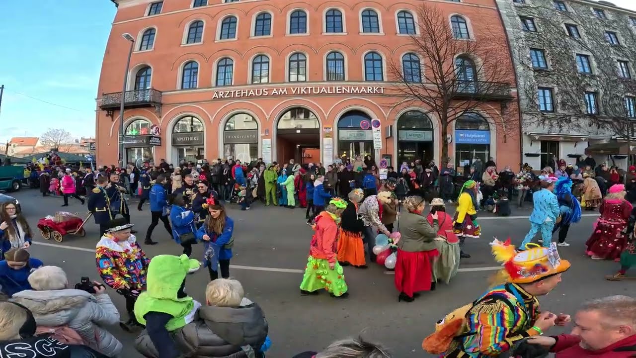 Faschingsumzug München 2023 | 16. Münchner Faschingszug der Damischen Ritter