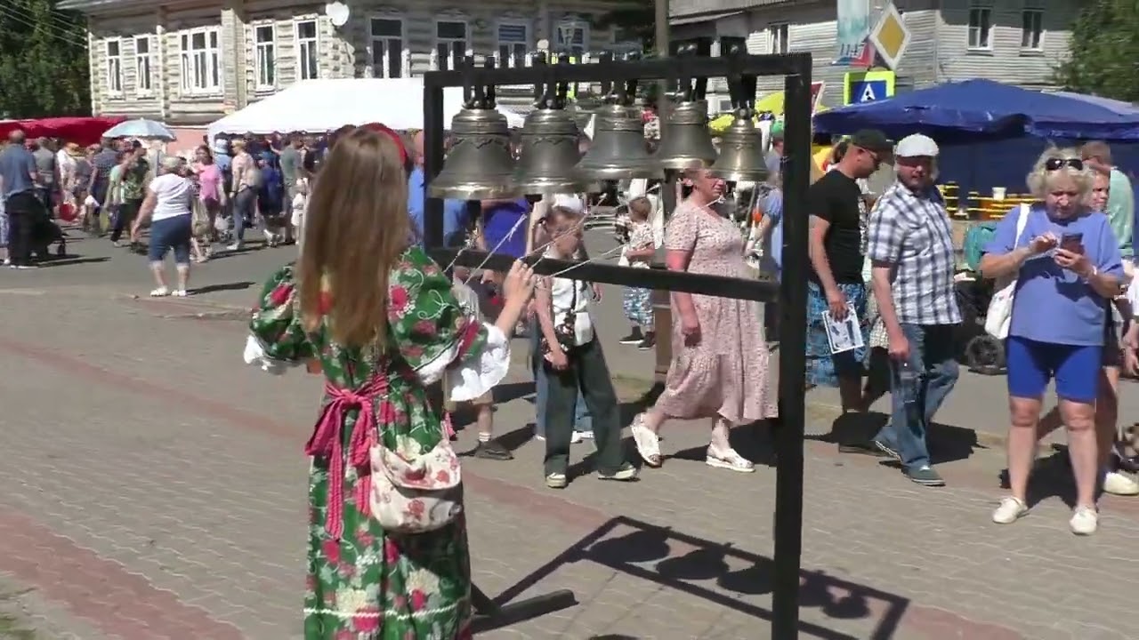 Колокольный звон в день города