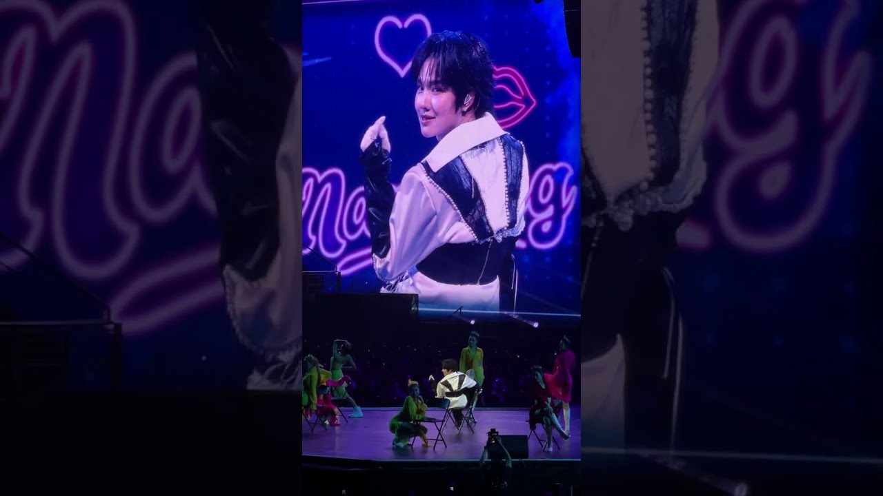 แก้บน + Miniskirt - Namping #KhemjiraConcertDay2 #nampingster