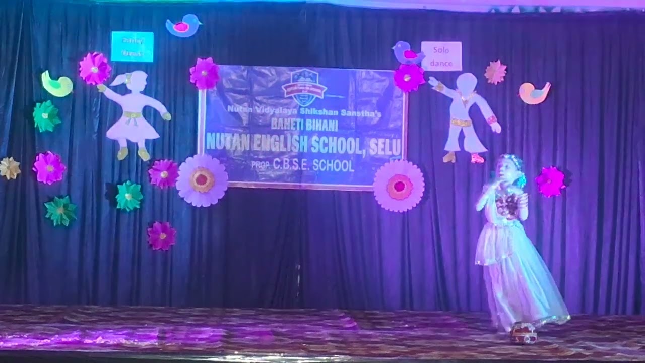 Aanvi patil Aaj Radha ko chand Nazr solo Dance Annual Gathering Nutan English school selu parbhani  