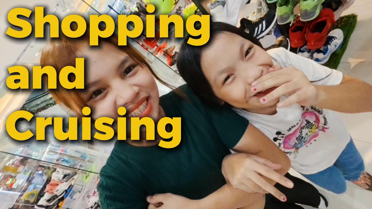 Shopping And Cruising