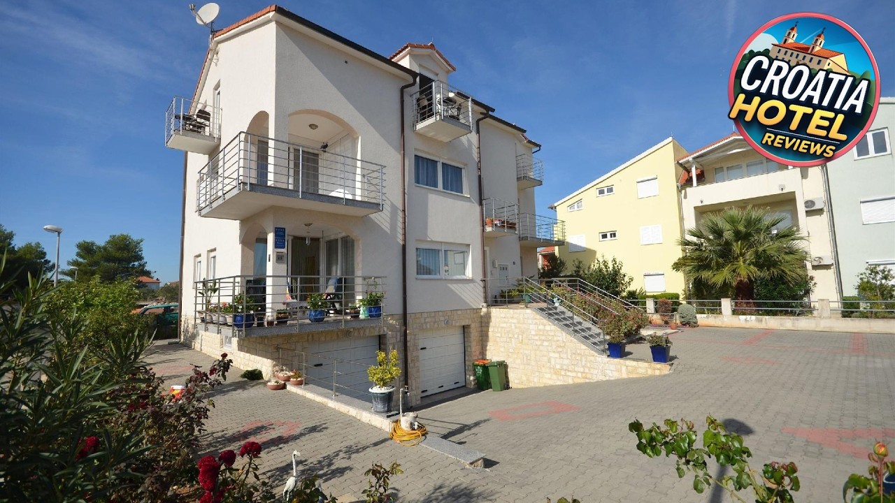 Apartments Mara | Prvic Luka, Croatia | Hotel Review 🏩