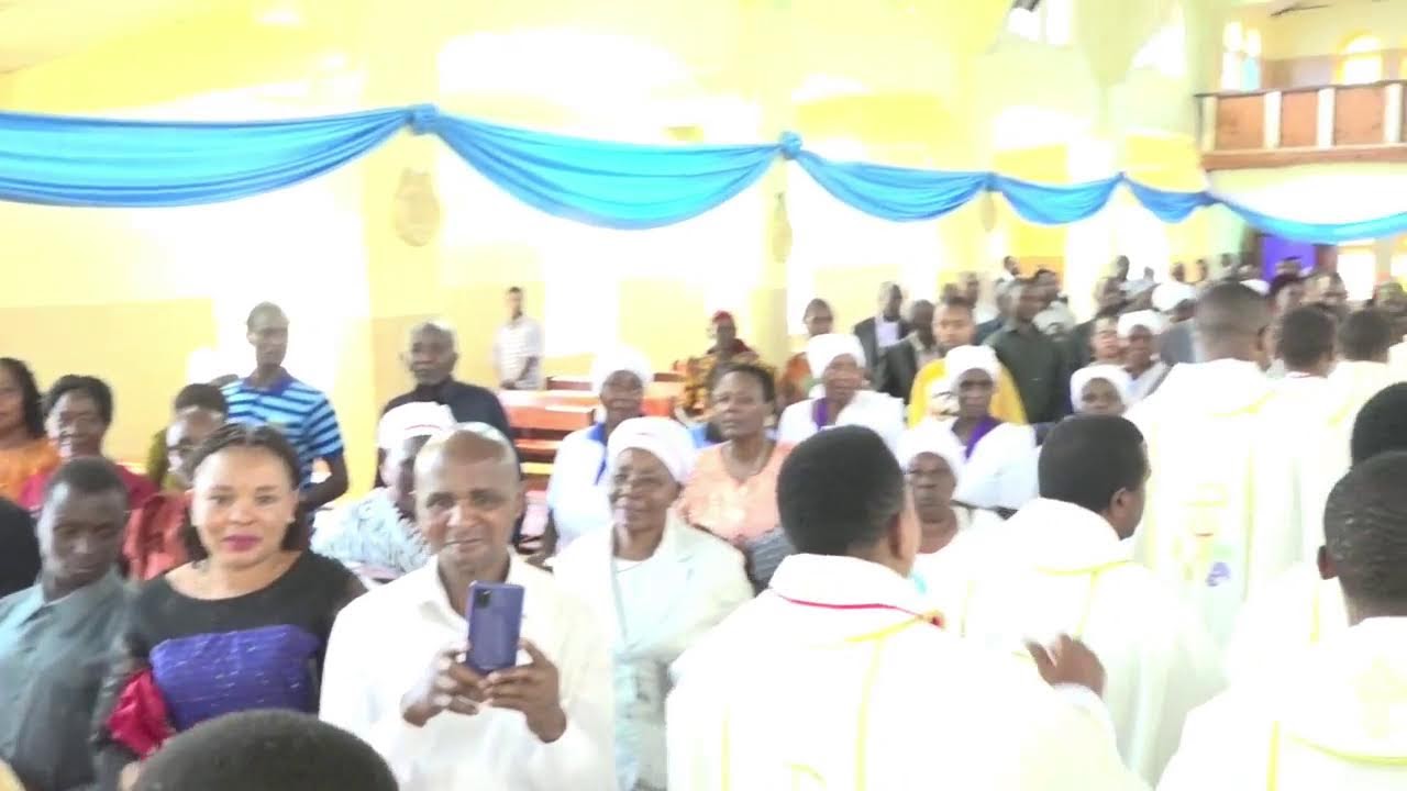 🔴#LIVE ADHIMISHO LA MISA TAKATIFU YA SHUKRANI YA DARAJA TAKATIFU LAUPADRE MH.PADRE CHRISTIAN MAPENDO