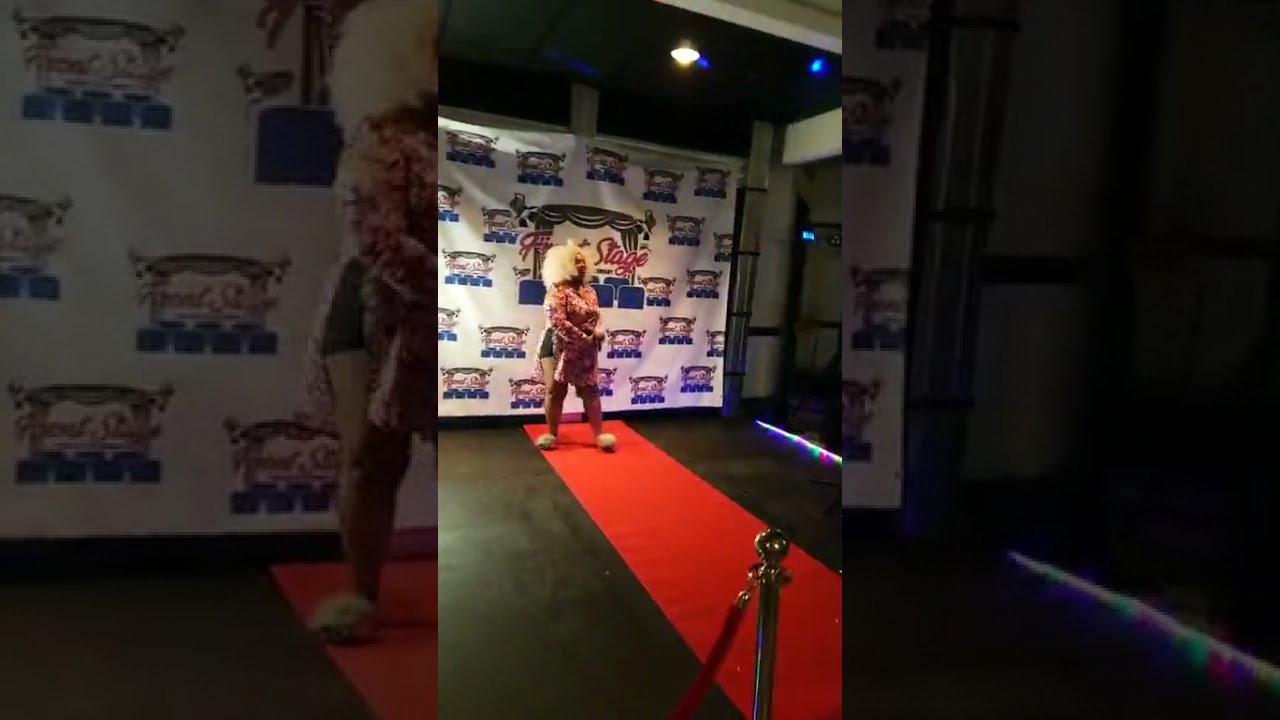 Lee performance at the Front Stage Multiplex karaoke Wednesday's