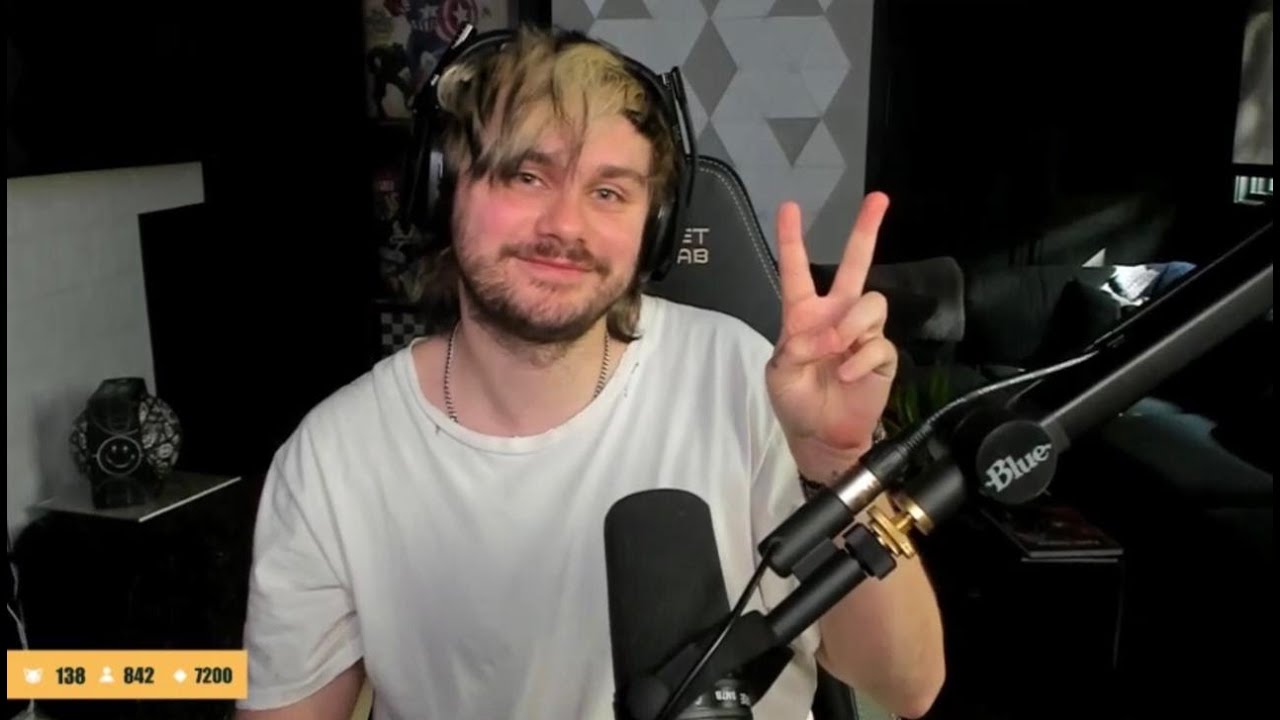 Michael Clifford stream on twitch 22/07/21