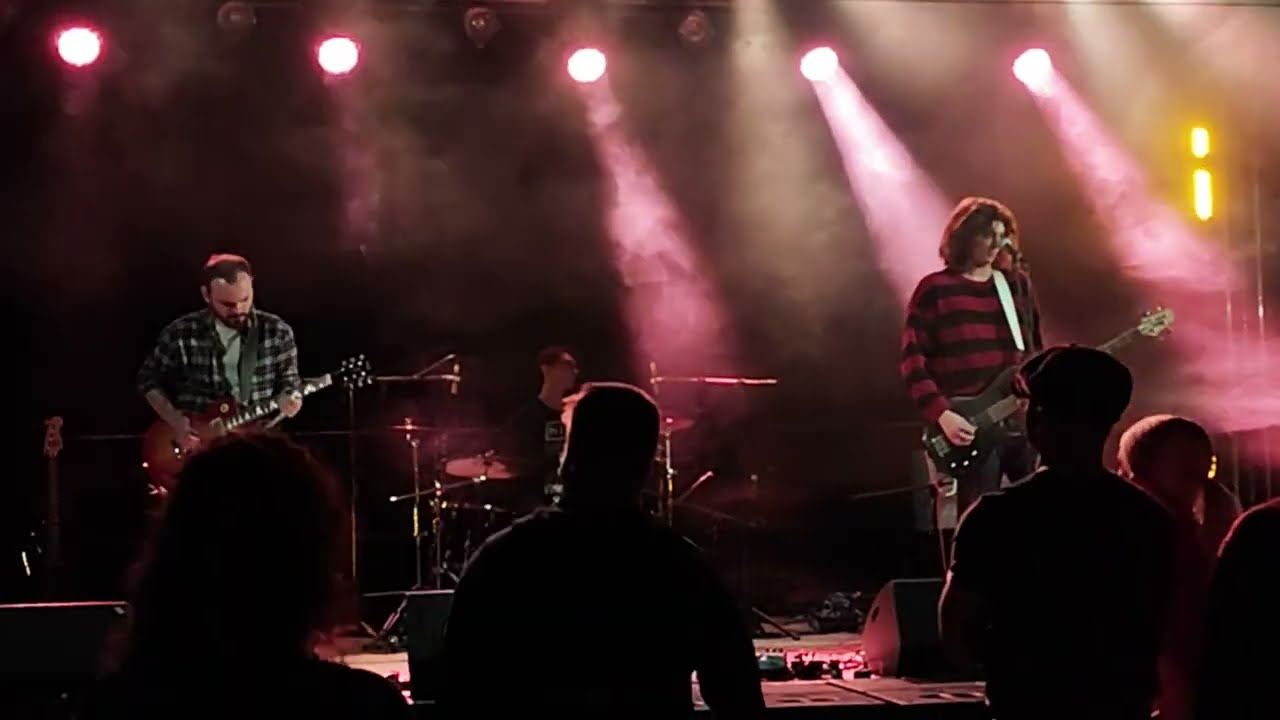 DONIKĄD - Łamiąc Nogi (LIVE Klub Łącznik)