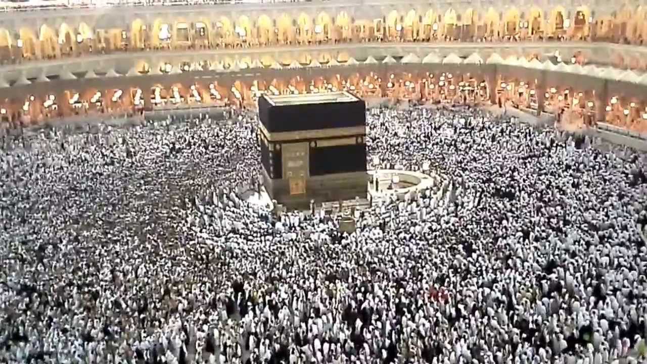 أذان الفجر للشيخ علي بن أحمد ملا   فجر يوم عيد الأضحى المبارك 10 12 1433هـ  من سطح الحرم