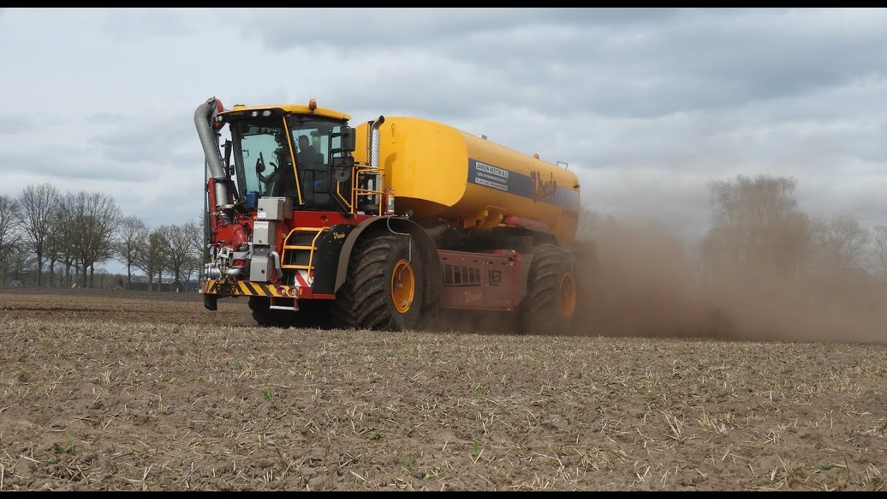 New Vredo VT 4556 & 27000z.  Jansen Heeten in actie met de nieuwe Vredo!  Bouwland bemesten.