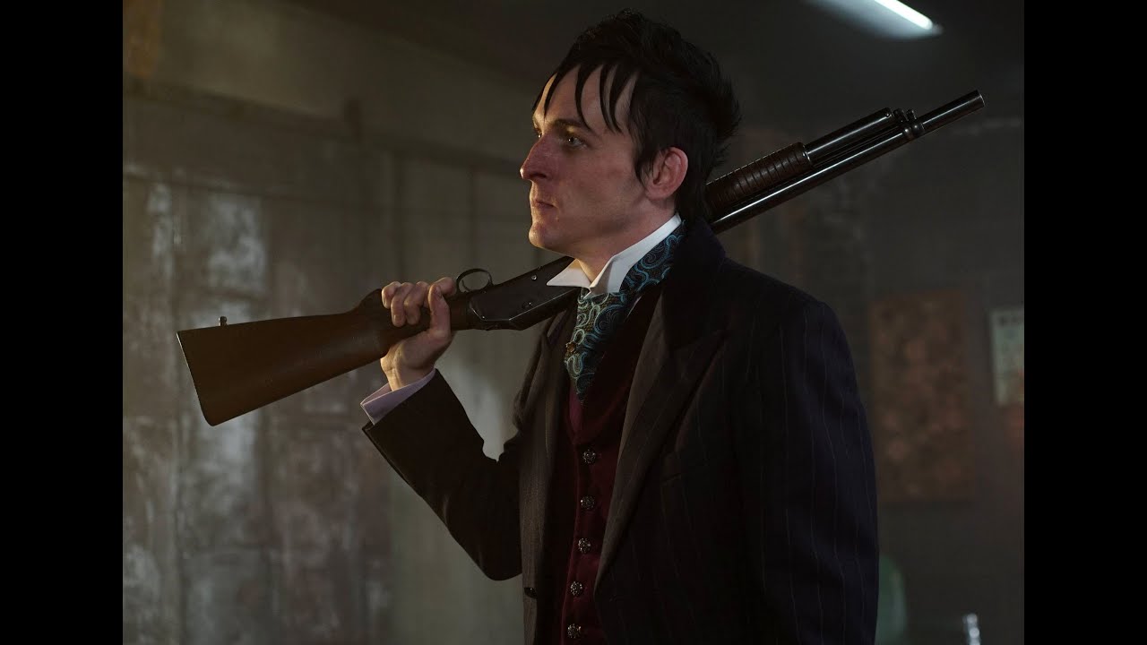 Gotham - Oswald Cobblepot (The Penguin) - I'm a Wanted Man