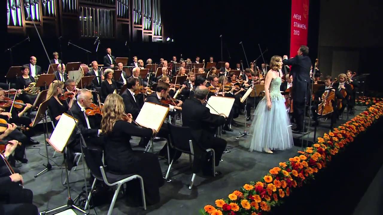 NEUE STIMMEN 2013 - Final: Nicole Car sings 