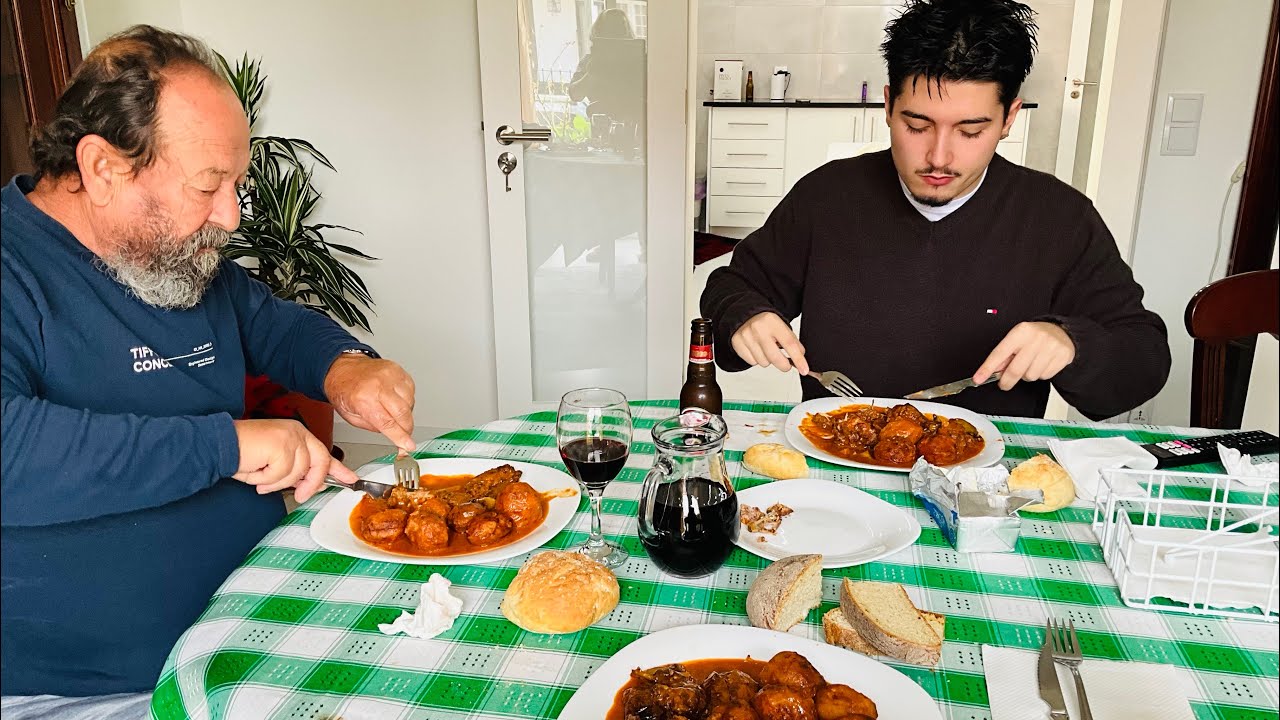 Hoje Para o Almoço Coelho Como minha Mãe Fazia Antigamente o Netinho Adorou 