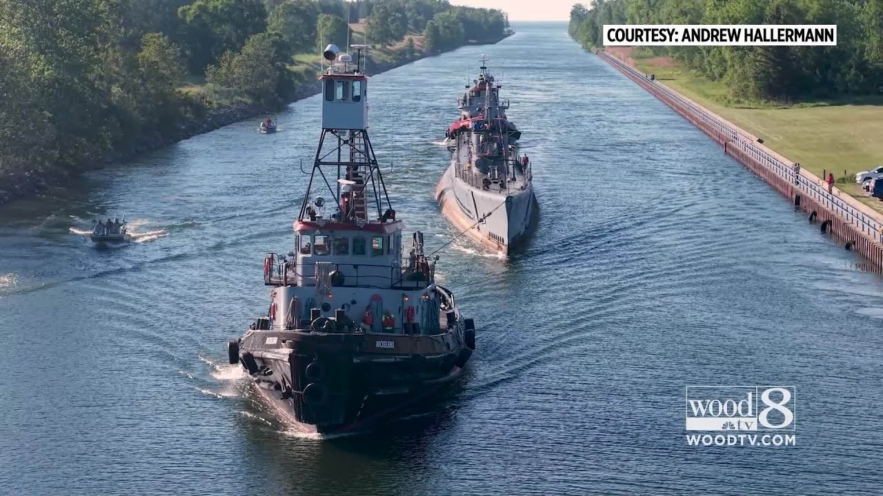 USS Silversides arrives in Wisconsin for repairs
