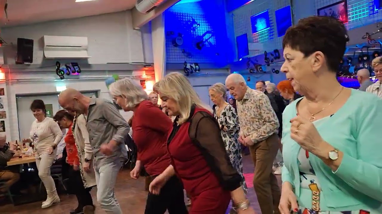 🎶 Red Hot Salsa 🎶 T Orkesje 🎶  t Trefpunt Eindhoven 1-3-2026 