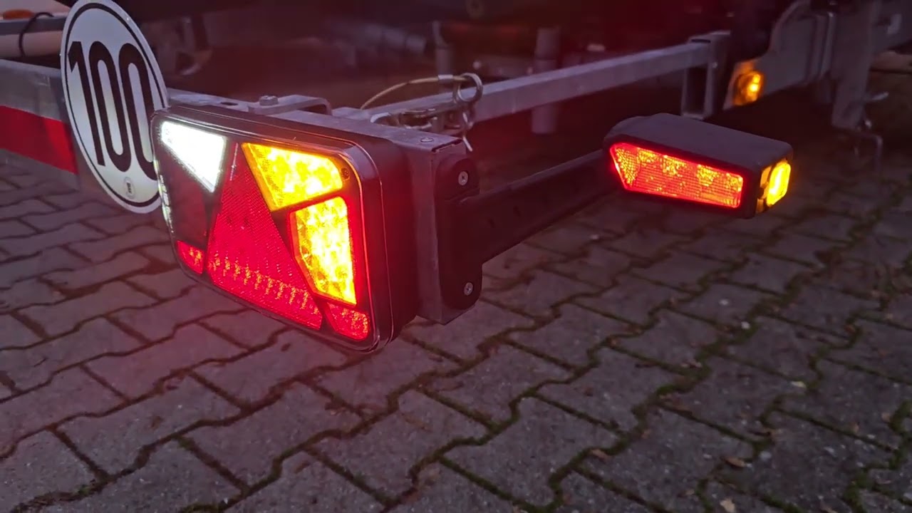 Lichtleiste für Bootstrailer mit Fristom FT-370 Canbus LED statt Aspöck III Anhänger - Rückleuchten