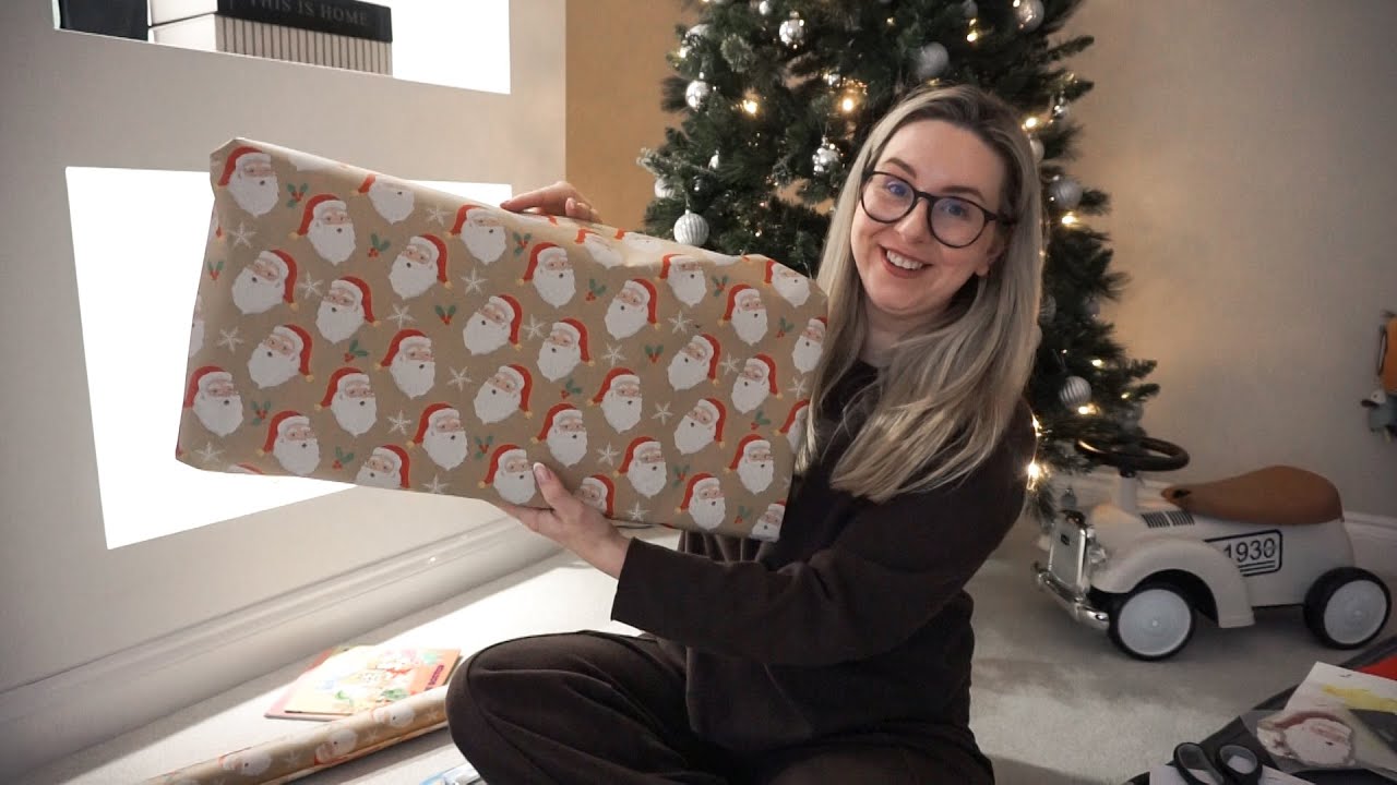 Праздничный день из жизни 🎄☕ | Подготовка к Рождеству, кофейня и упаковка подарков