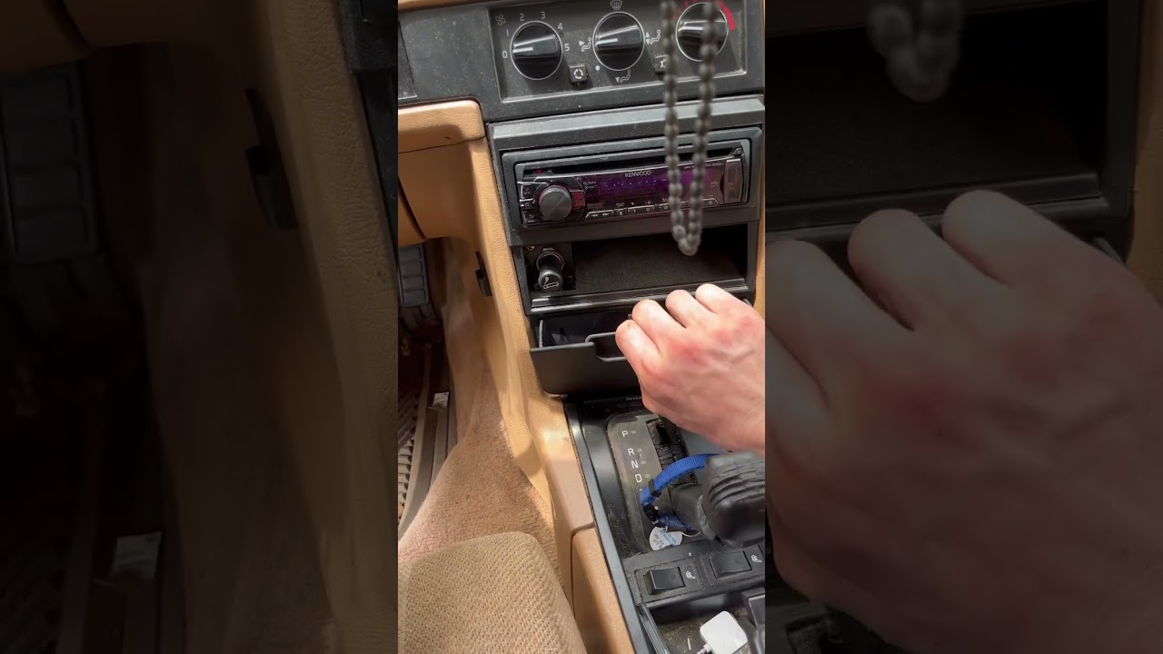 Блок предохранителей старых автомобилей [940 Volvo]