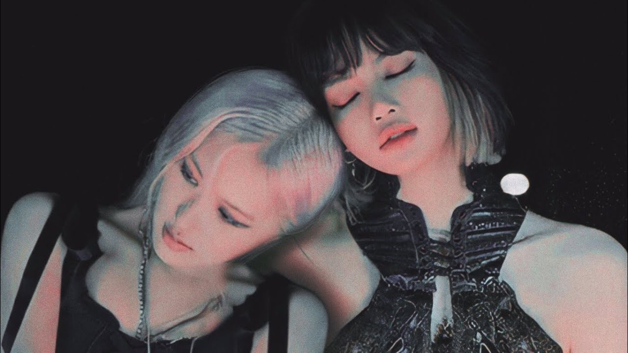 Chaelisa Moments - THE ALBUM Era (gay moments🤭)