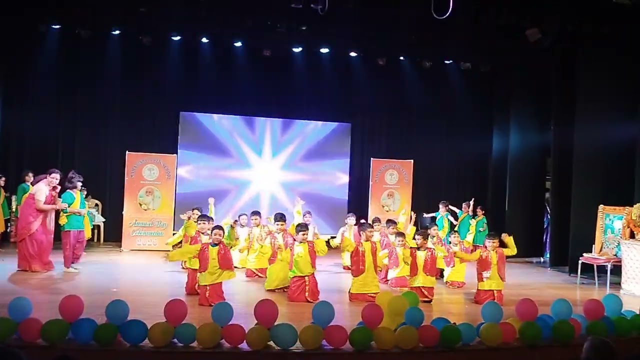 Na na na na na na re  my son school annual function dance performance
