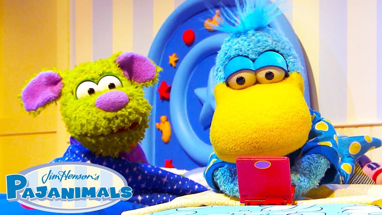Squacky Loves His Video Game Too Much! | Pajanimals
