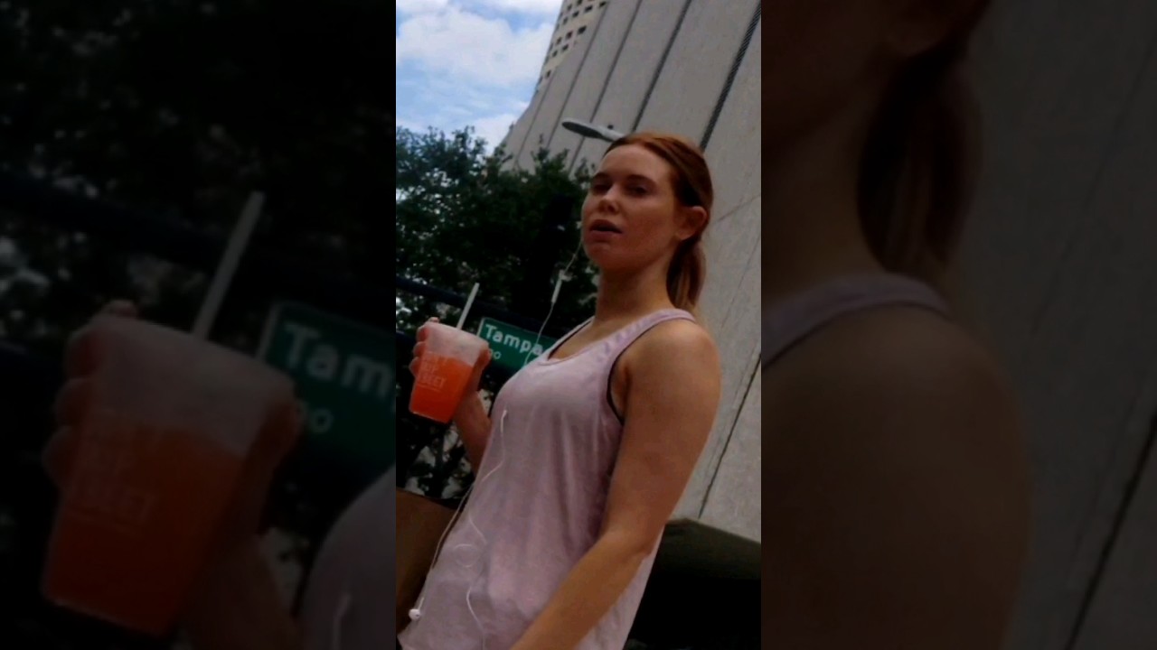women love bulge watching (reaction)