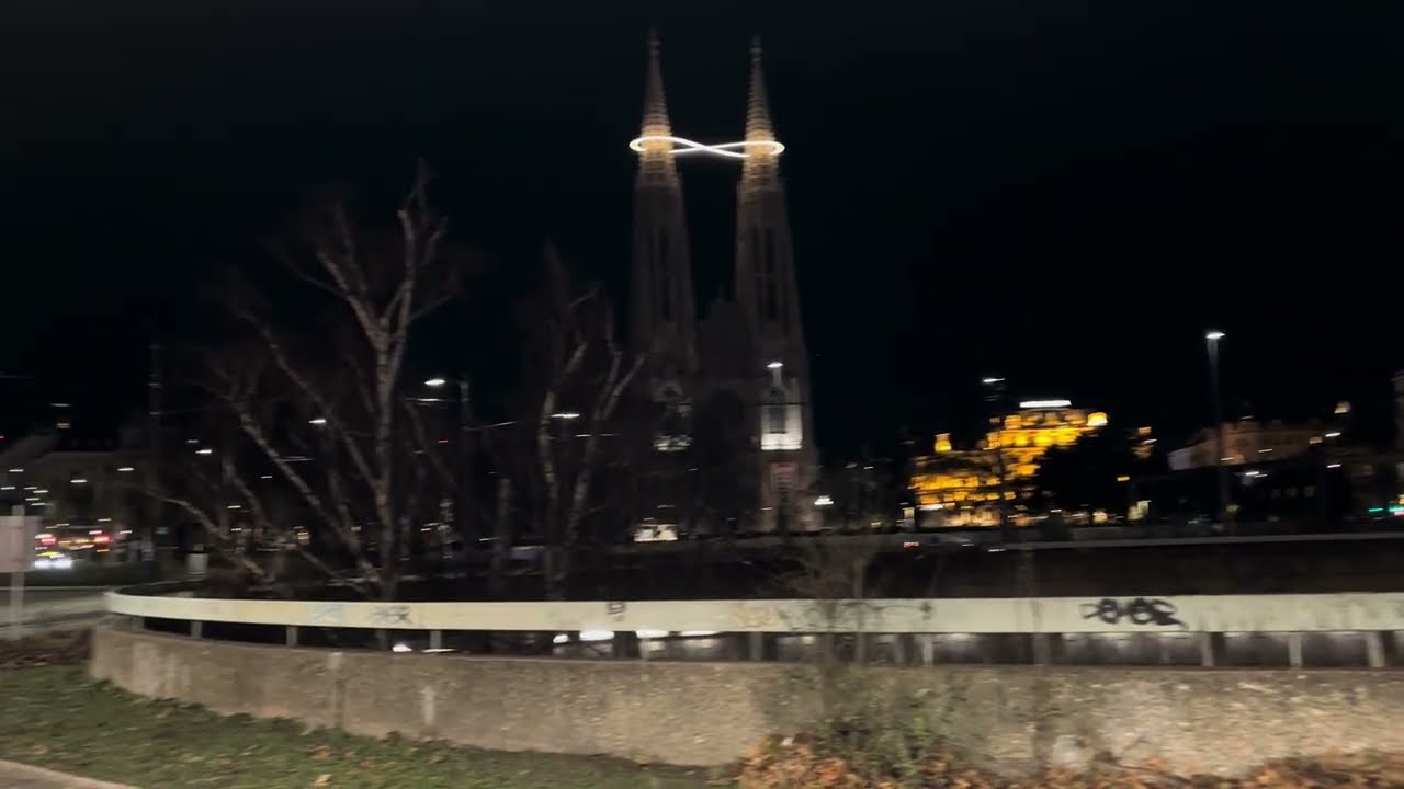 Vienna Night Walk from Rathaus to Schottentor | Real-Time City Walk with Natural Sound