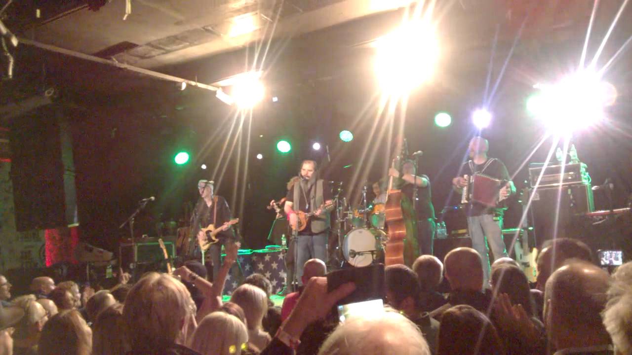 Galway Girl - Steve Earle Live in Belfast