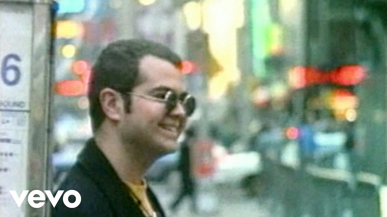 Aleks Syntek - M&aacute;s Fuerte de lo que Pensaba