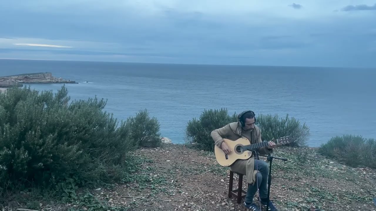 Dancing with the Wind - 28 Min Relaxing fingerstyle Guitar for Yoga & Meditation