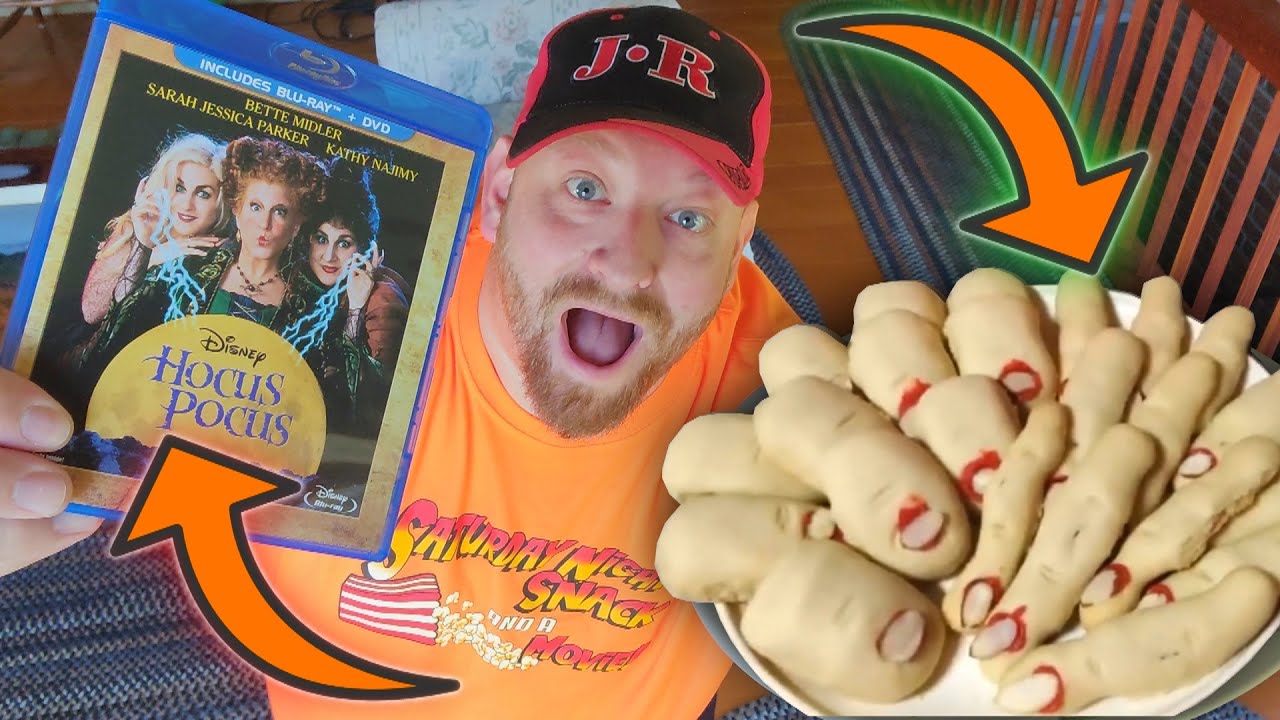 HALLOWEEN SPOOKY MOVIE NIGHT ! HOCUS POCUS with DEAD MANS TOES ! Saturday Night Snack & a Movie