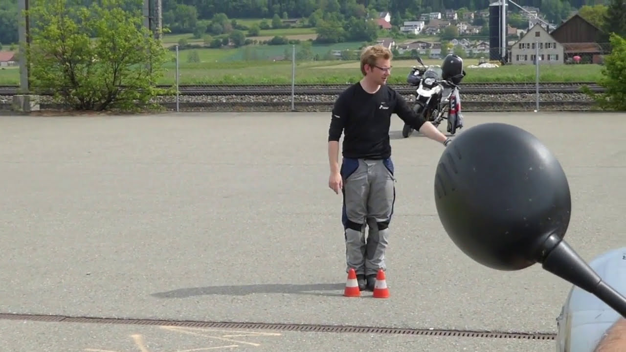 Motorrad Grundschulung Kursteil 1 (Ausschnitte)