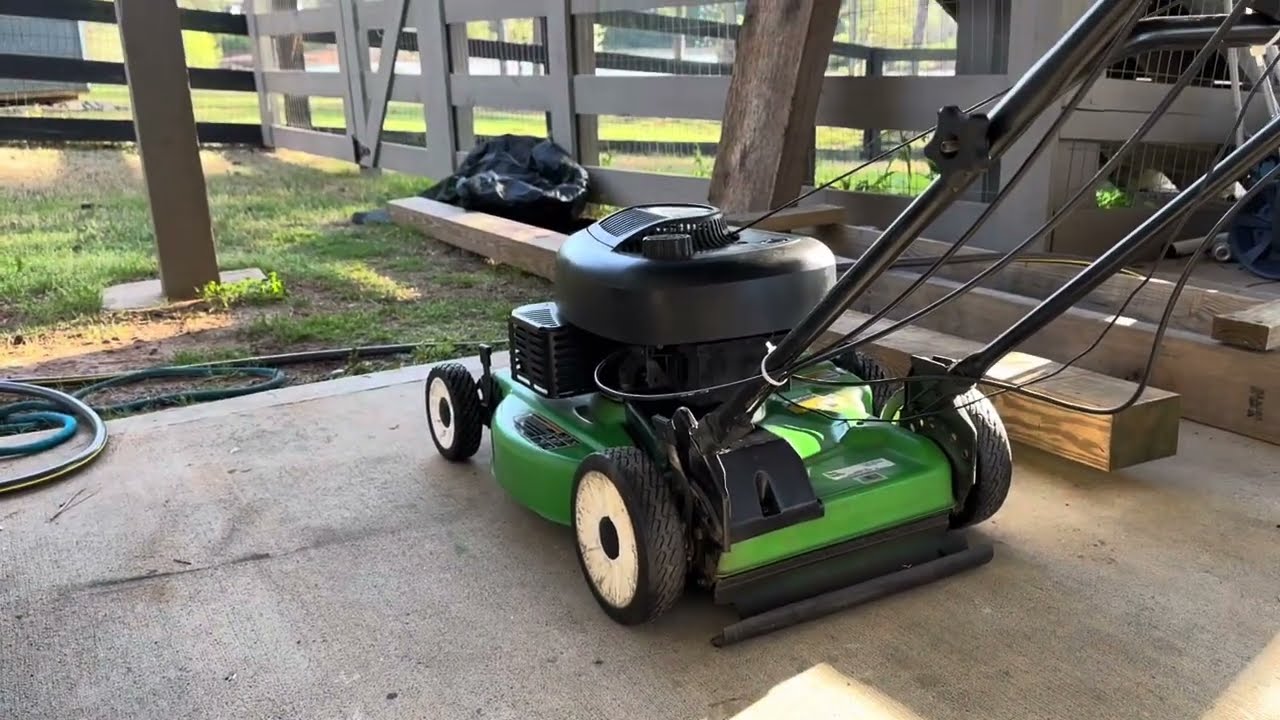 2003 Lawnboy 10323 and 2003 Toro 51938 trimmer in action