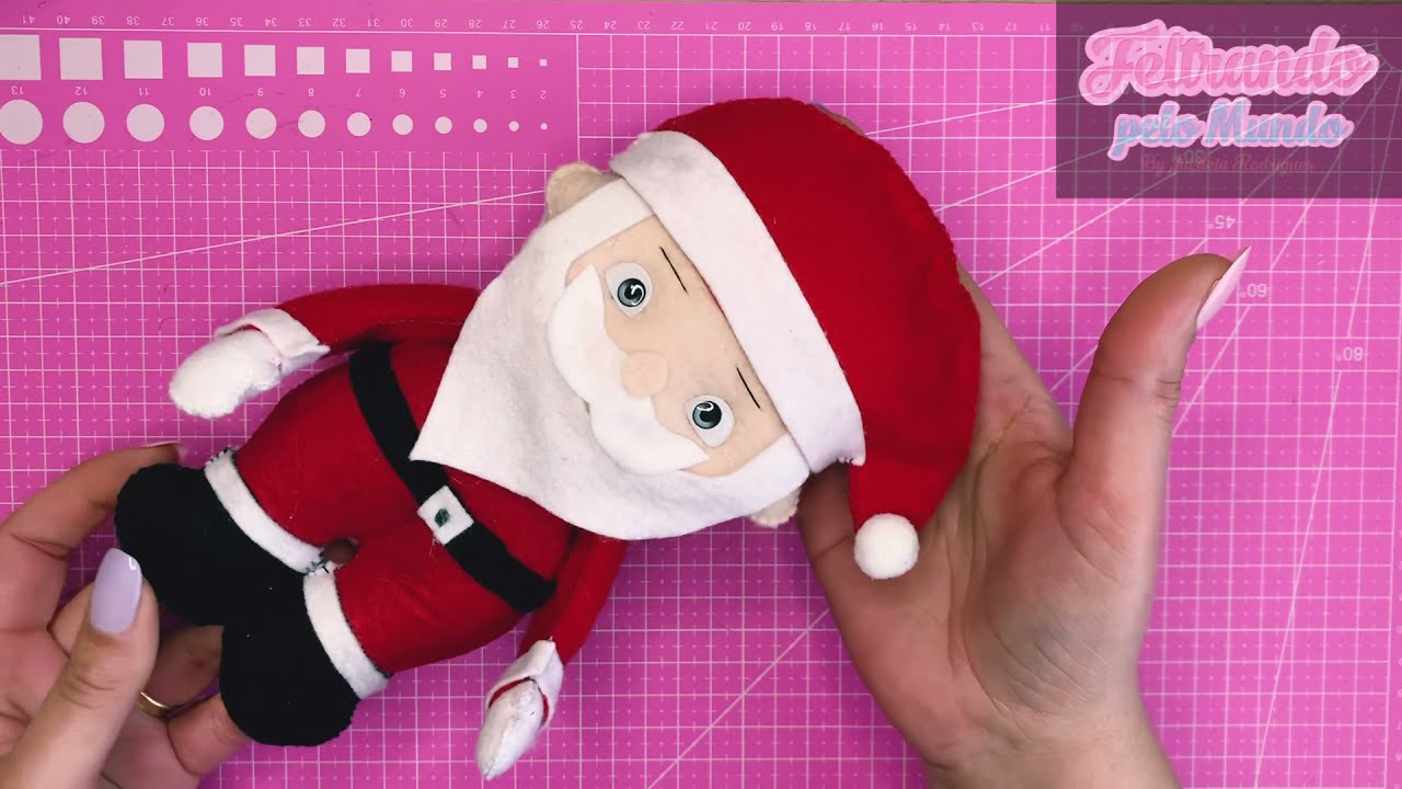 Papai-noel em feltro com molde grátis passo a passo/peças natalinas em feltro/ feltro de natal