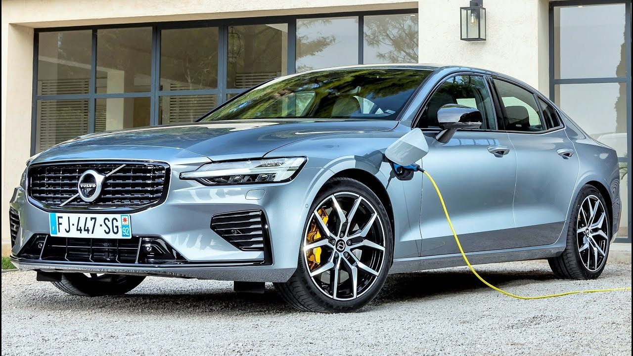 Volvo S60 T8 Polestar Engineered - Thrilling Driver’s Car