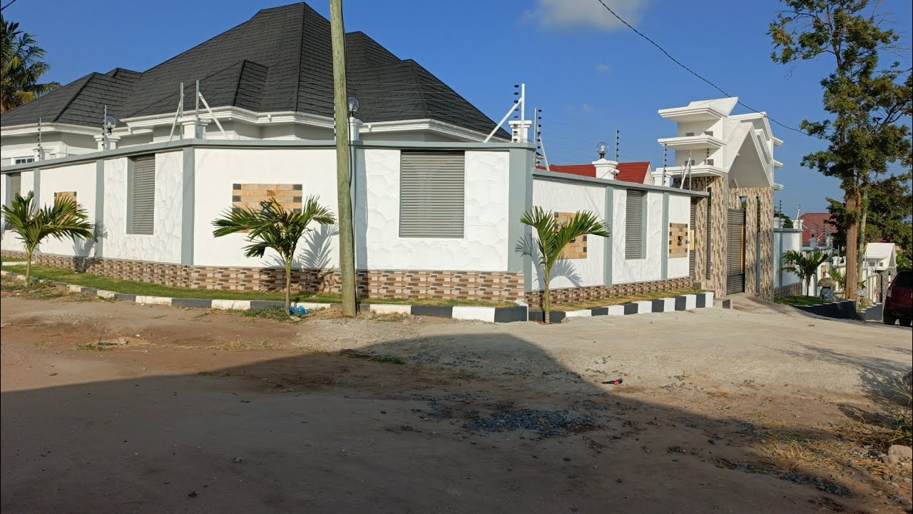 TSHS MILIONI (( 550,000,000 )) NYUMBA IPO DAR ES SALAAM, MAKONGO JUU UMILIKI ENEO HATI MILIKI TAJIR