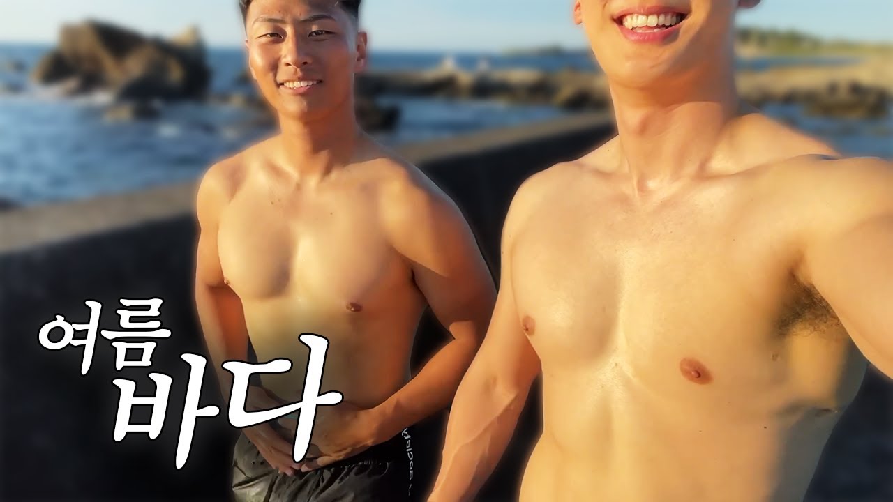 Beach date with 🇯🇵rugby player