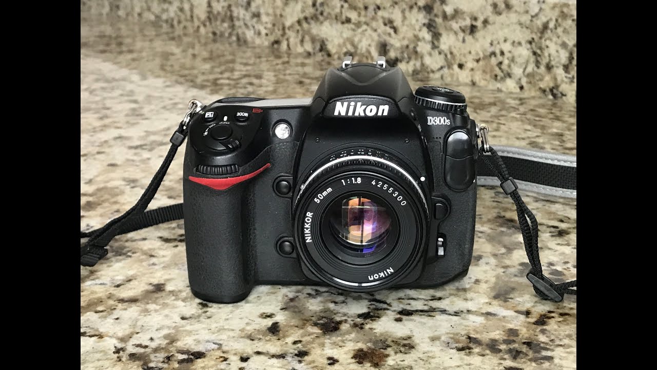 Why choose a vintage DSLR D300S