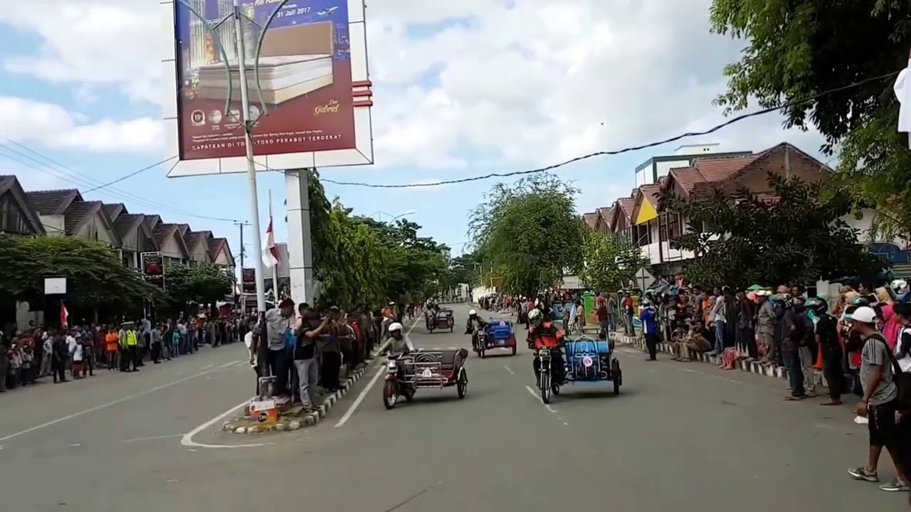 Insiden Lomba Balap Becak HUT RI KE 72. Di Alun - alun Sigli Aceh