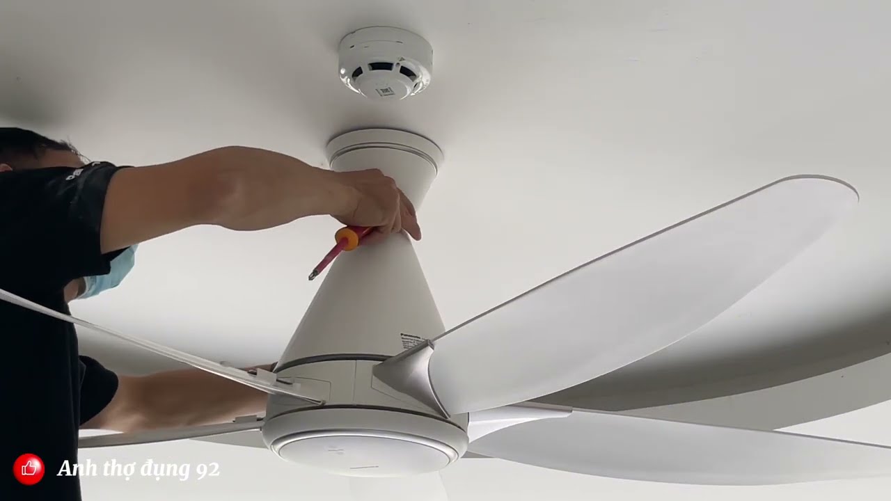Lắp quạt trần Panasonic F-60gds-w tại công ty dược Napha (trần thạch cao 60cm)