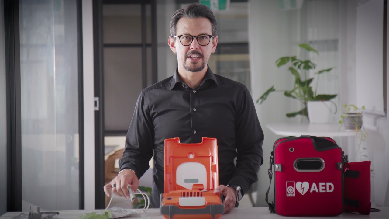 How to change the Defibrillator pads on the St John Ambulance G5 Defibrillator (AED)