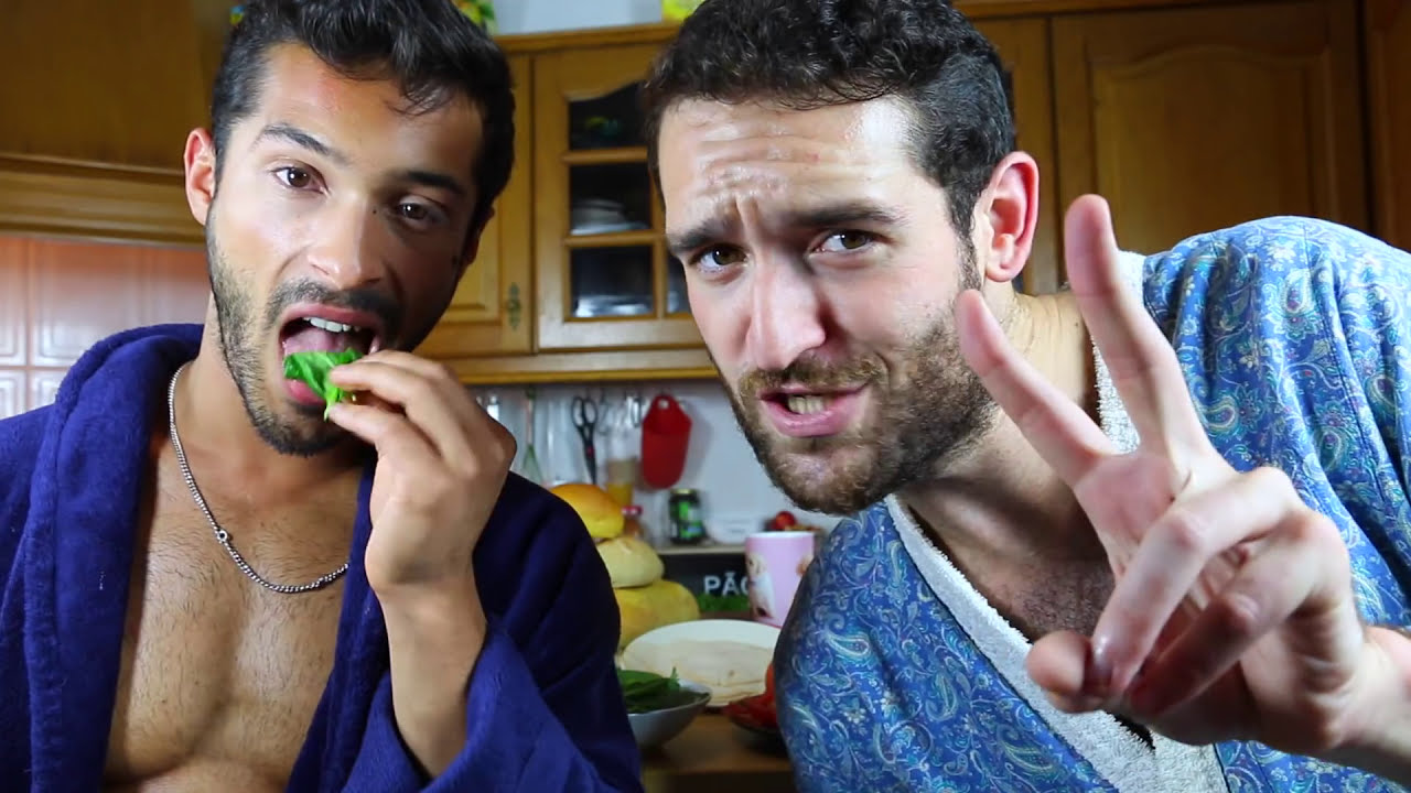 AWESOME BREAKFAST IDEA | Lorenzo and Pedro